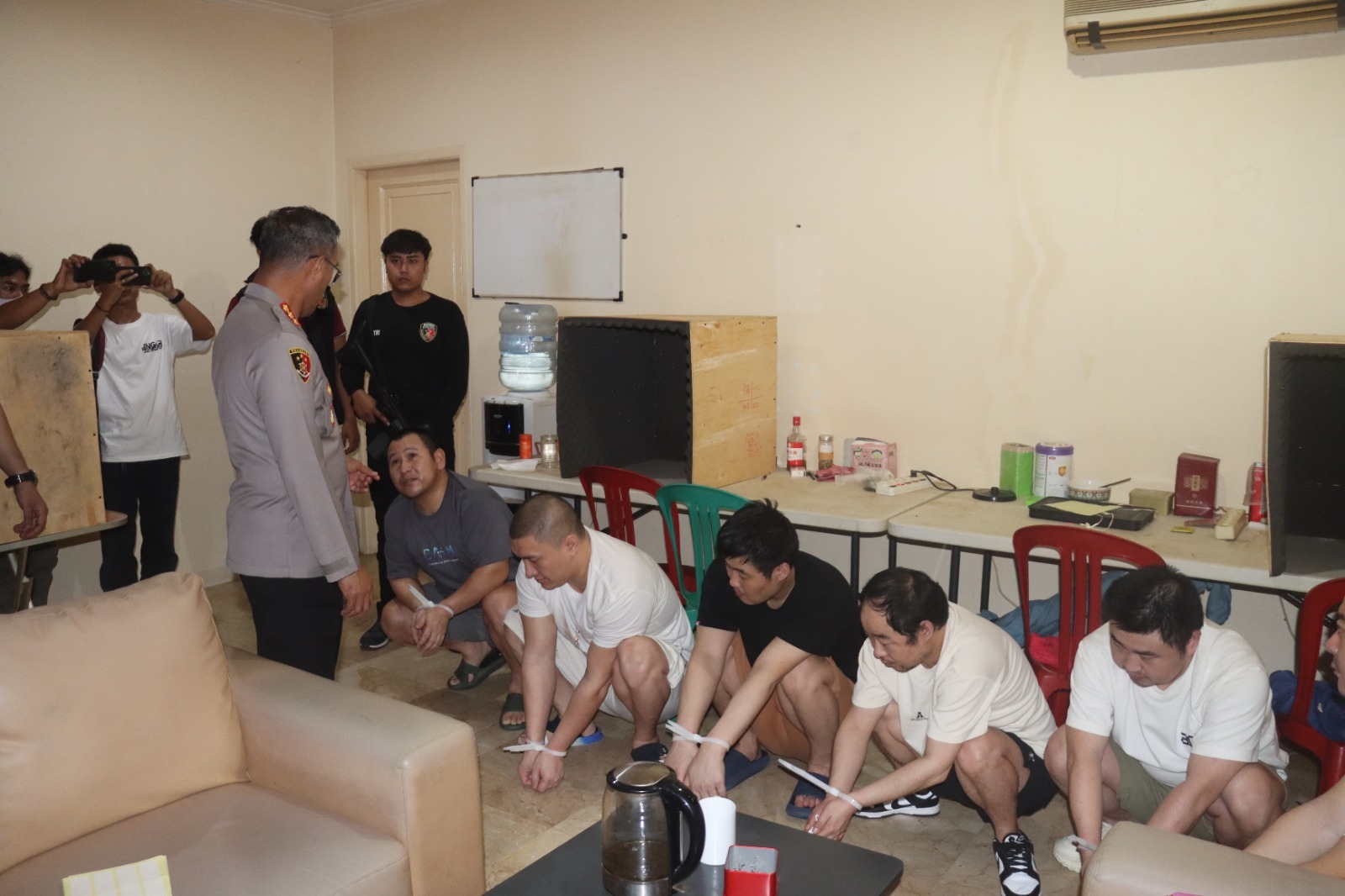 Polrestro Jakarta Selatan Berhasil Bongkar Kasus Scammer Online di Kawasan Rumah Mewah Lebak Bulus