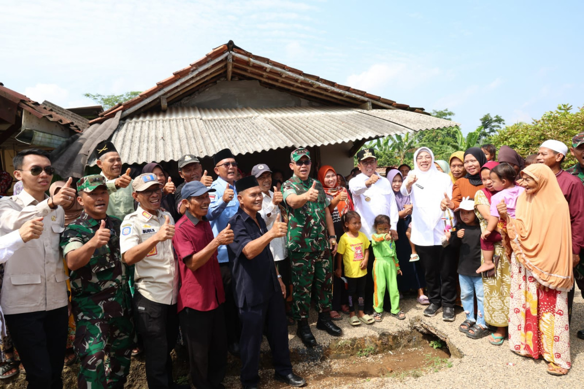 Upacara Penutupan Karya Bakti TNI, Gubernur Banten Andra Soni: Hasil Pembangunan Karya Bakti TNI Sangat Bermanfaat Untuk Masyarakat