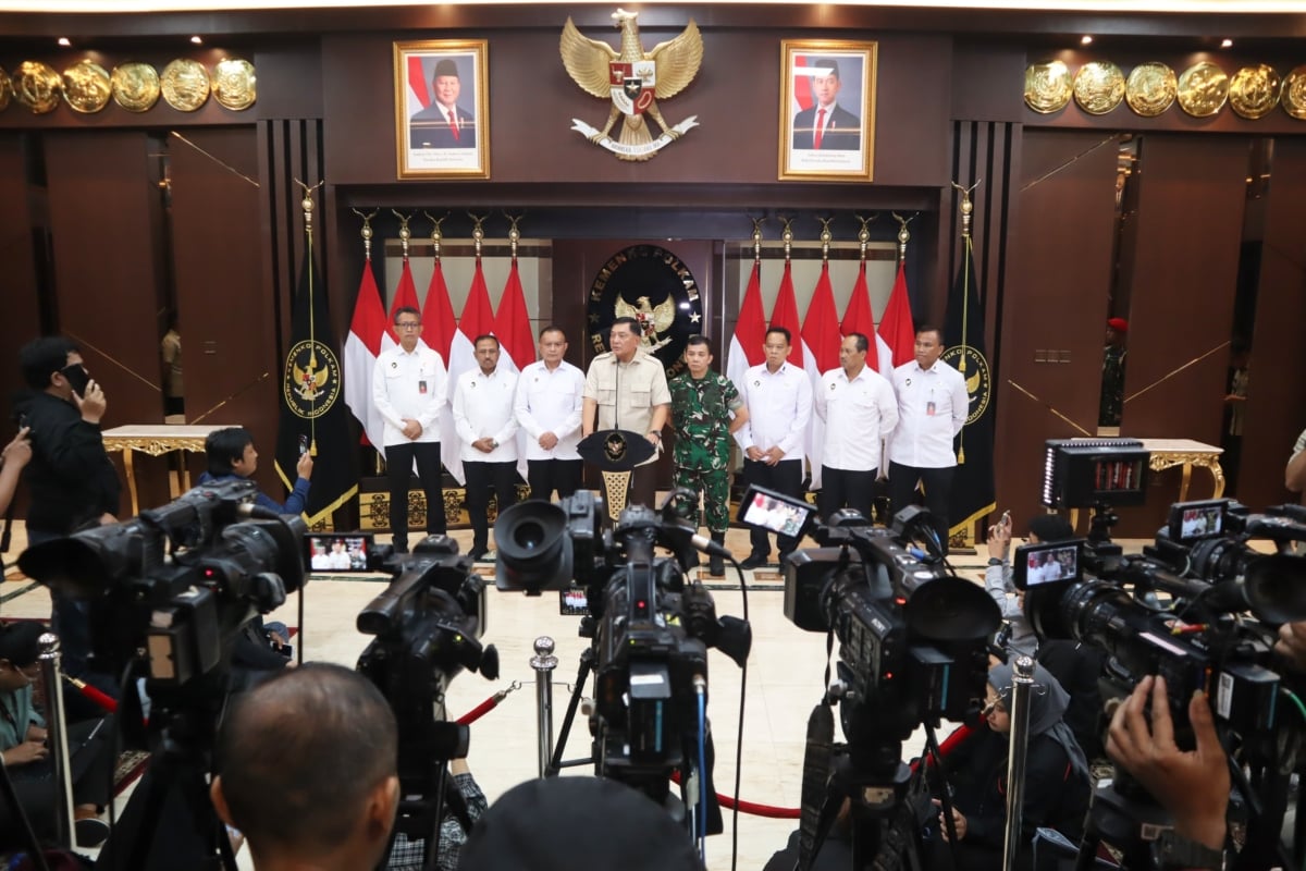 Menko Polkam Ad Interim Gelar Rapat Perdana