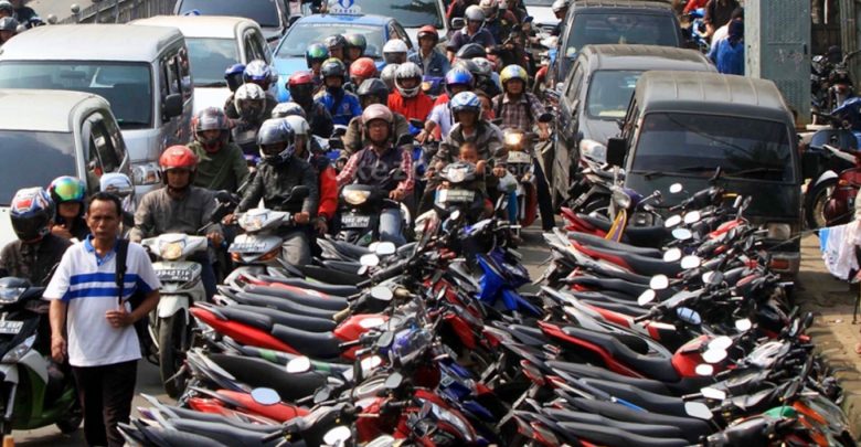 Pansus Minta Pemprov DKI Tertibkan Parkir Ilegal