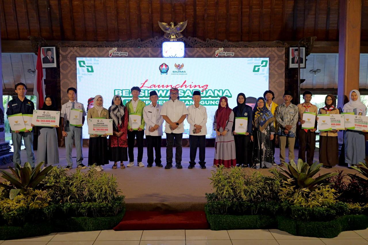 Diluncurkan Bupati Temanggung, 100 Mahasiswa Terima Beasiswa Sarjana 2025