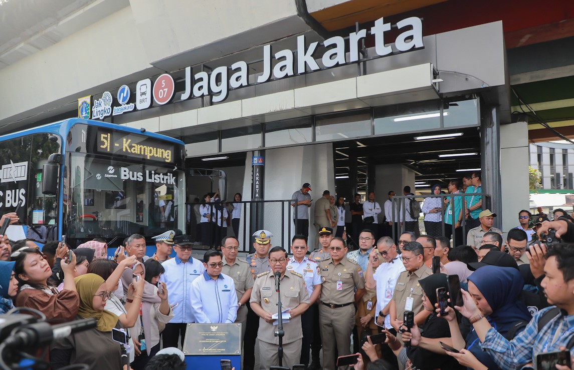 Gubernur Pastikan Seluruh Layanan Transportasi Jakarta Kembali Normal