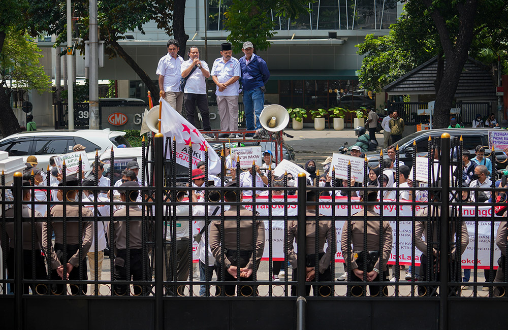 APKLI Perjuangan Desak Pencabutan Pasal Pelarangan Jual Rokok