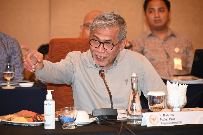 Anggota Komisi XIII DPR RI, Mafirion Dorong Penguatan Regulasi dan Pengawasan Air Minum dalam Kemasan