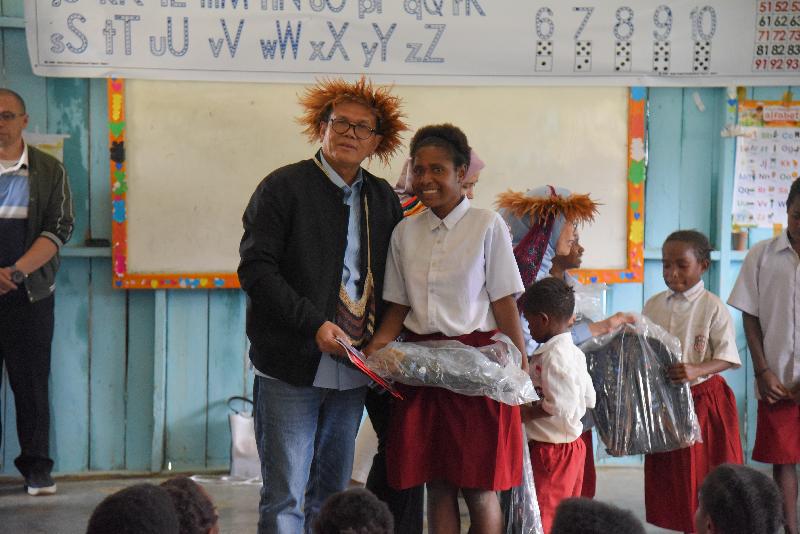 Sabam Sinaga Soroti Kekurangan Guru dan Akses Pendidikan di Papua Pegunungan gambar-berita