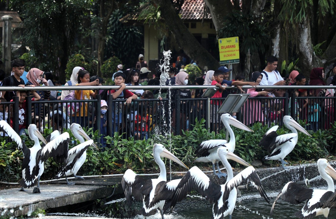 Uji Coba Buka Malam Hari, TMR Tambah CCTV