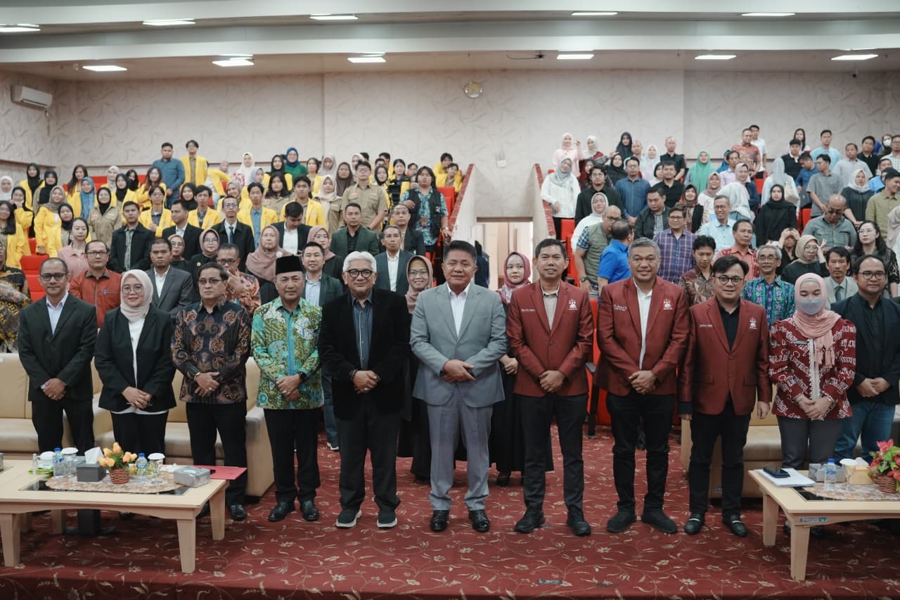 Gubernur Buka Seminar Nasional Bantuan Hukum Gratis, Pastikan Hak Konstitusional Masyarakat Miskin Terpenuhi