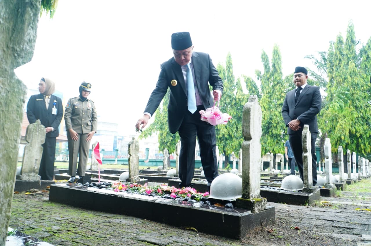 Hari Pahlawan 2025, Gubernur Sumsel, Herman Deru Minta Hargai Jasa Pahlawan dengan Perbaiki Etos Kerja