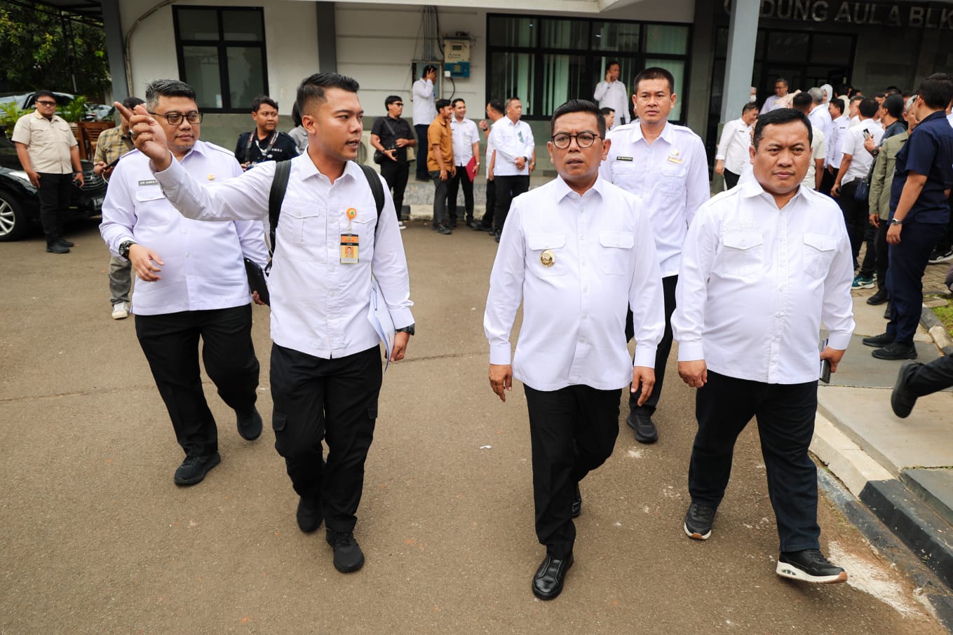 Gubernur Andra Soni Pacu Persiapan TPA Jatiwaringin untuk Program Energi Listrik dari Sampah