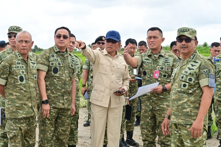 Perkuat Kesiapan Pertahanan Udara, Wamenhan Laksanakan Kunker ke Lanud Roesmin Nurjadin