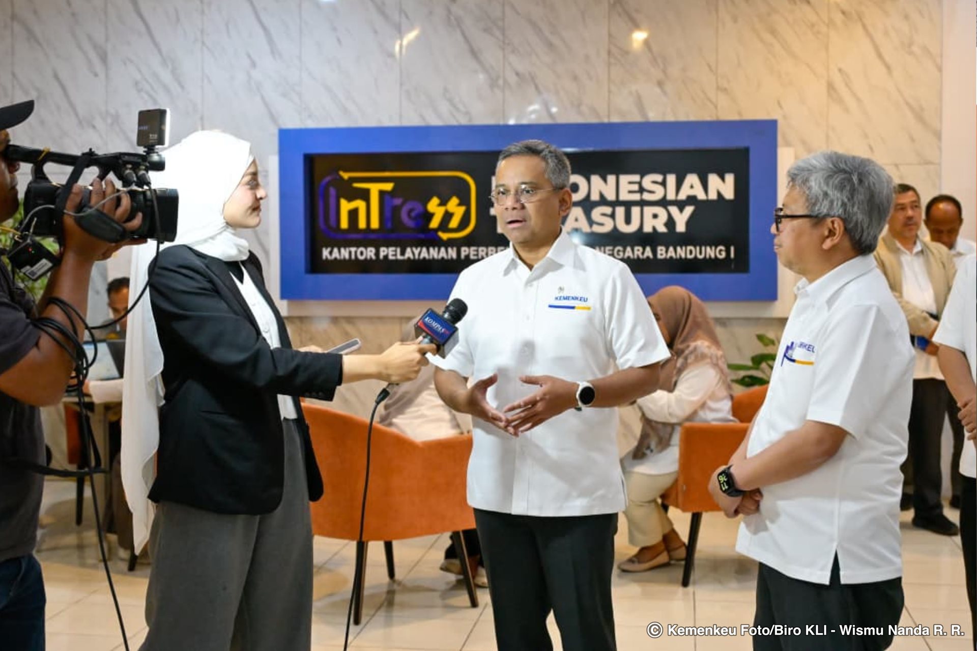 Wamenkeu Suahasil Nazara Kunjungi KPPN Bandung I dan KPPN Sumedang, Tegaskan Komitmen Kawal APBN dan Program Pemerintah