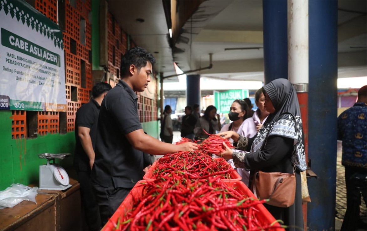Pemprov DKI Jakarta Beli dan Distribusikan 1,4 Ton Cabai Aceh