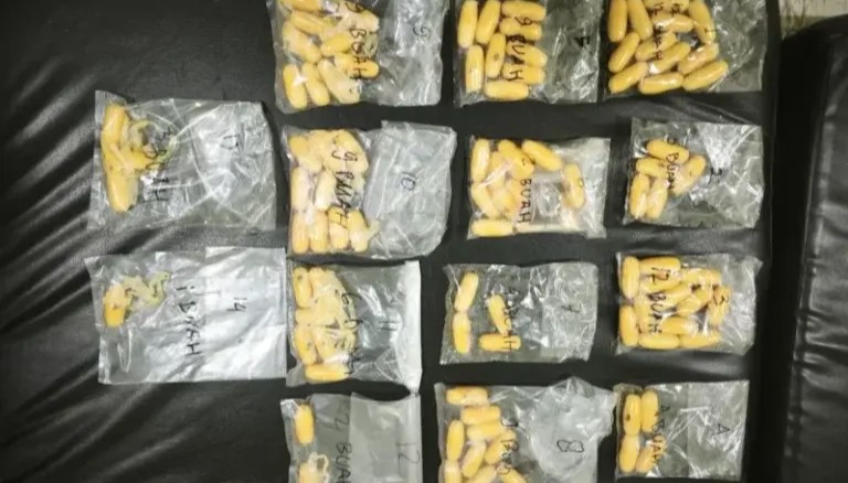 Gagalkan Penyelundupan Sabu di Bandara Soetta, Pasutri Asal Pakistan Telan 162 Kapsul