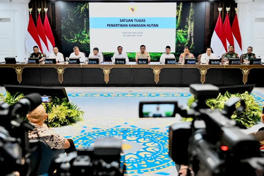 Wapang TNI dan Kasum TNI Hadiri Konferensi Pers Satgas Penertiban Kawasan Hutan