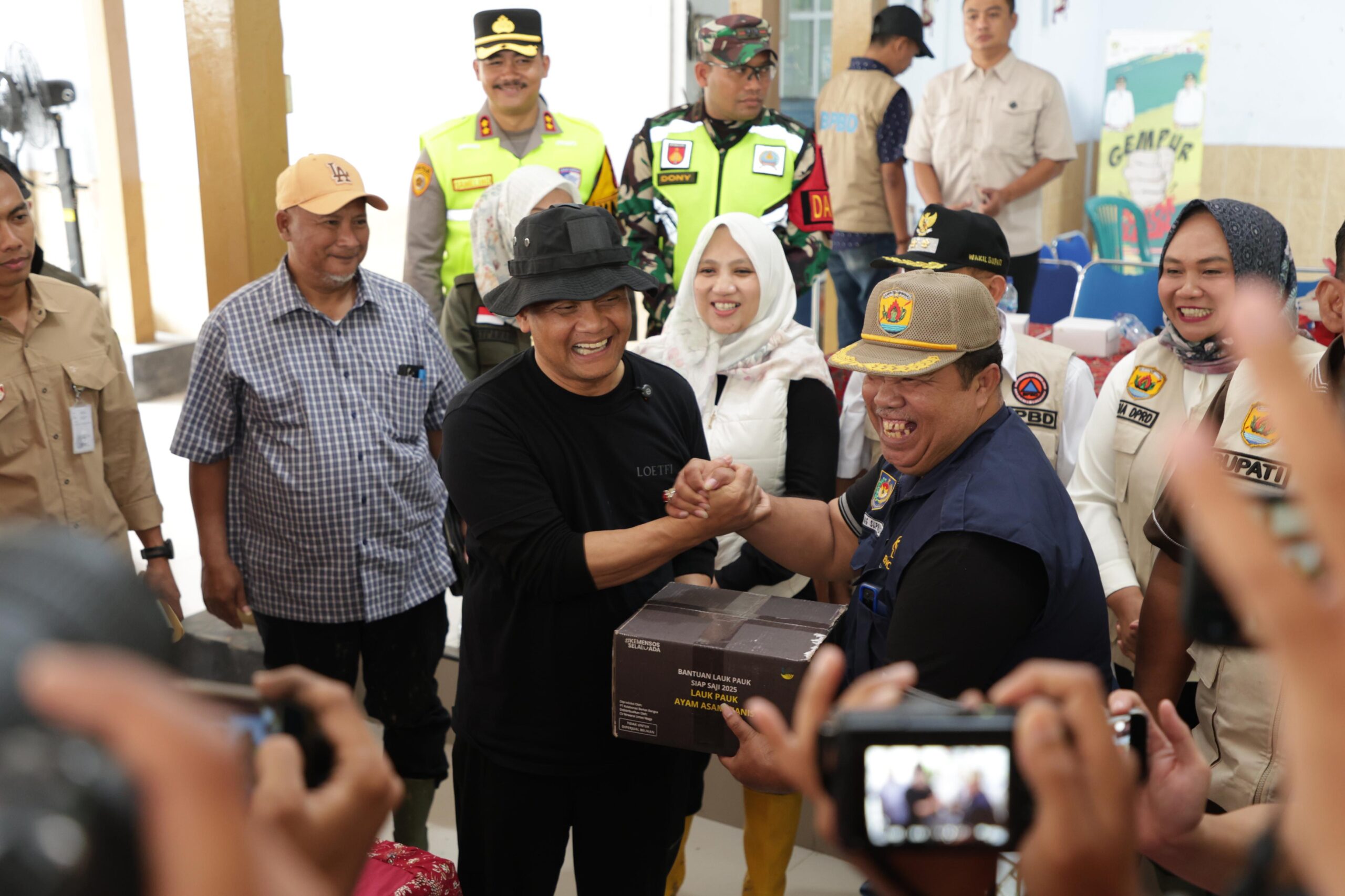 Tangani Banjir Grobogan, Gubernur Jateng Kerahkan Semua OPD Penuhi Kebutuhan Warga Terdampak