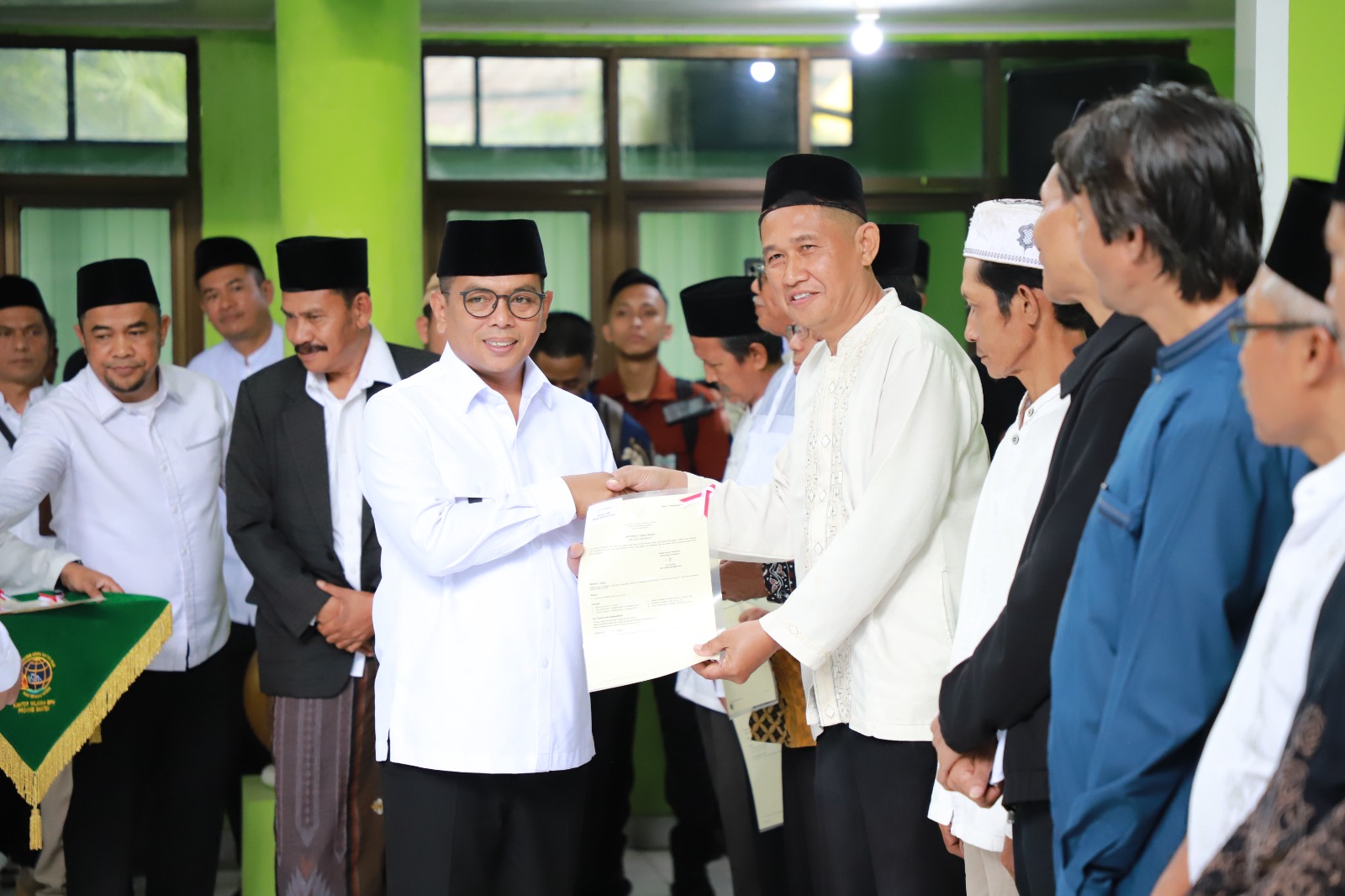 Bersama Menteri ATR/BPN, Gubernur Andra Soni Dorong Percepatan Sertifikasi Tanah Wakaf di Banten