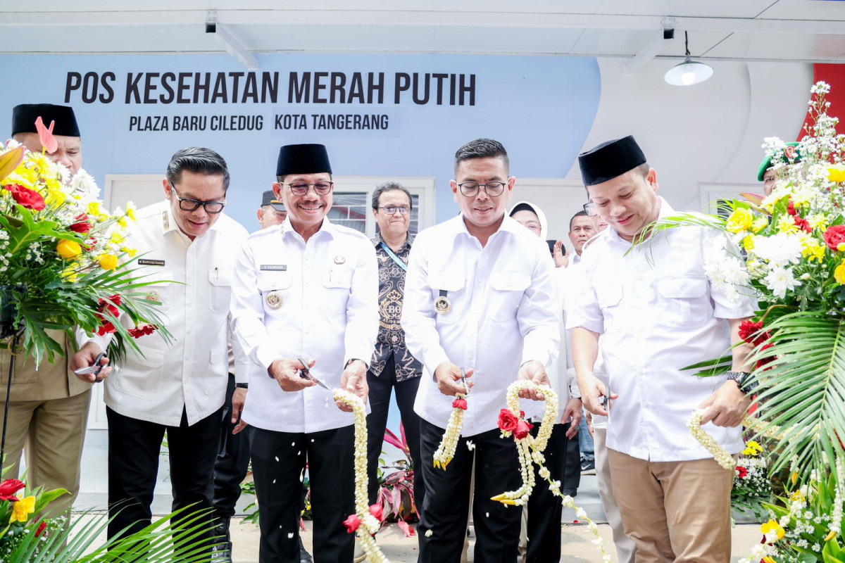 Perkuat Layanan Preventif, Gubernur Banten Resmikan Pos Kesehatan Merah Putih di Pasar Anyar
