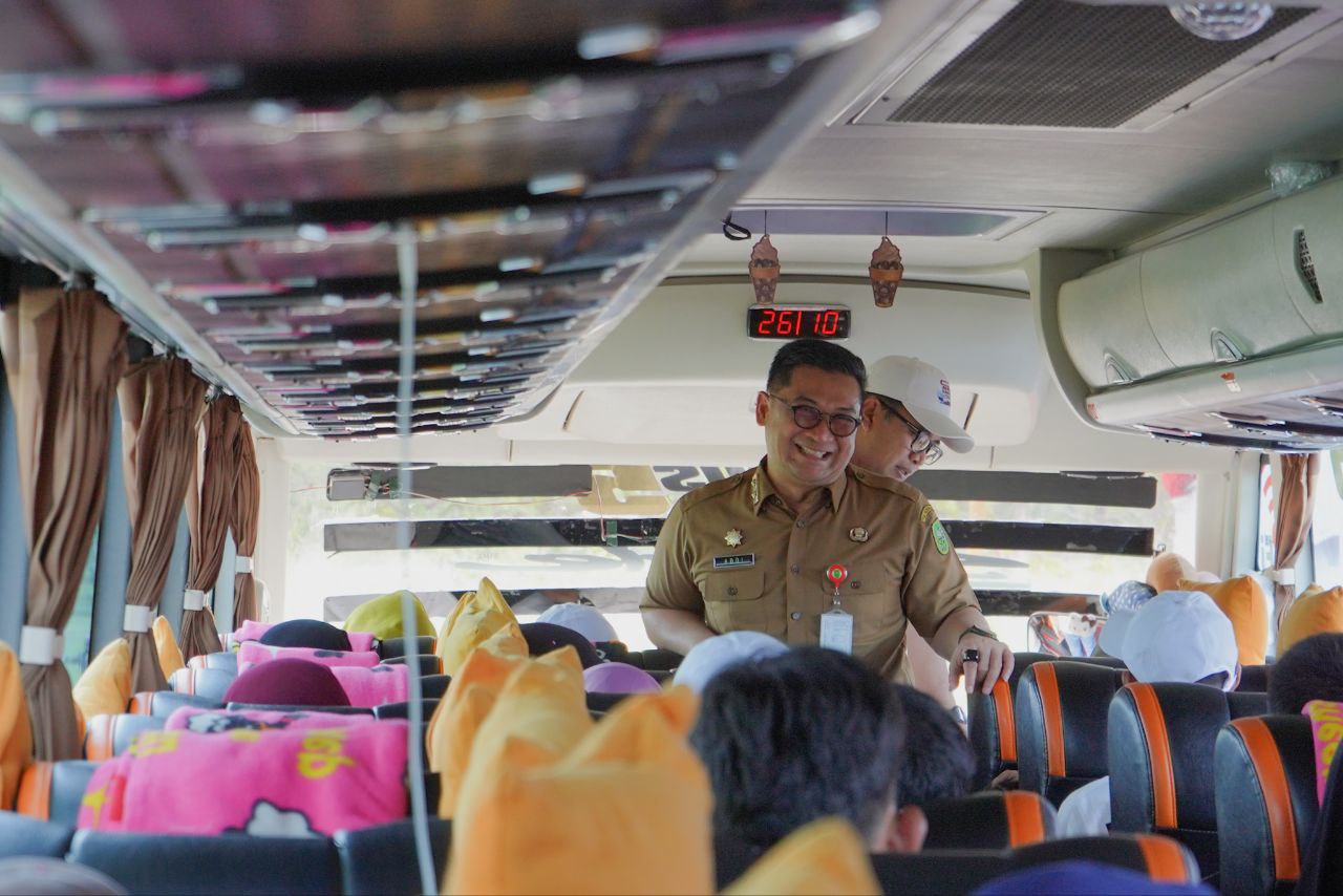 Sekda Riau Lepas Ratusan Pemudik: Mudik Bukan Sekadar Tradisi, Tapi Penguat Silaturahmi