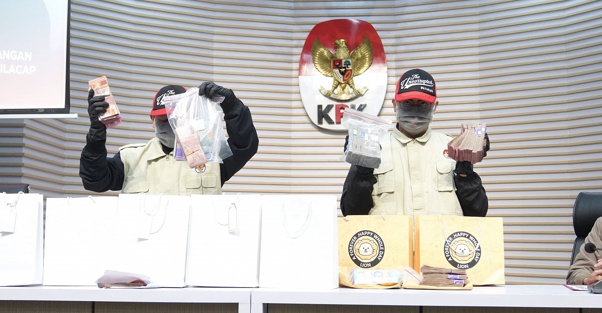 KPK Tangkap Tangan Tersangka Terkait Pemerasan dan Penerimaan Lainnya di Kabupaten Cilacap