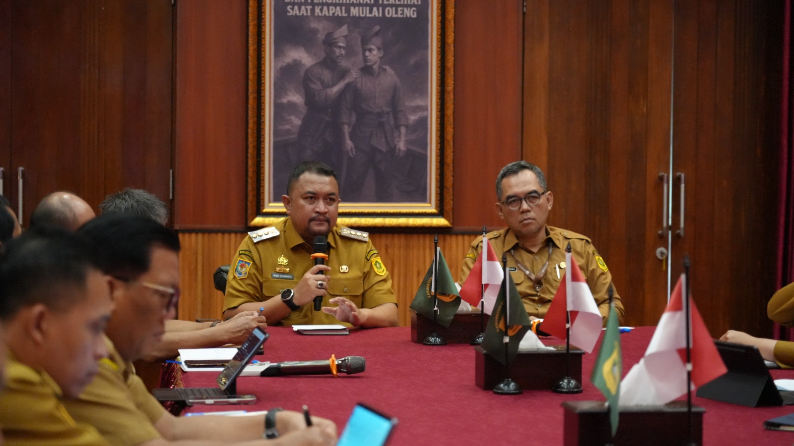 Perkuat Bupati Bogor Bahas Penataan TPA Galuga, Penguatan Sistem Perizinan, dan Penyiapan Pj Kepala Desa dari ASN Serta Pilkades