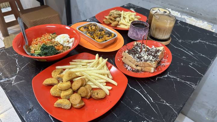 Nongkrong Asyik Murah Meriah, Warkop Nan Kopi Ciledug Pilihannya